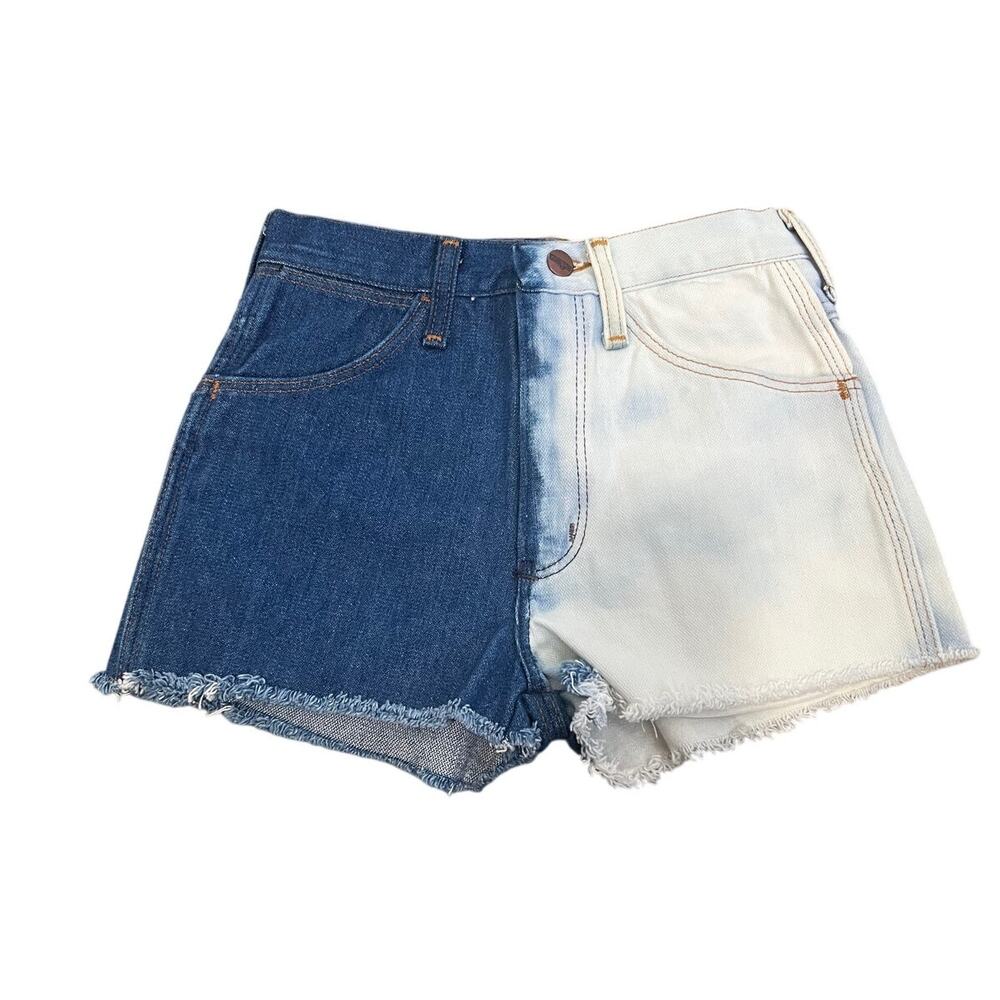 Wrangler vintage cut off shorts 2 tone size 27